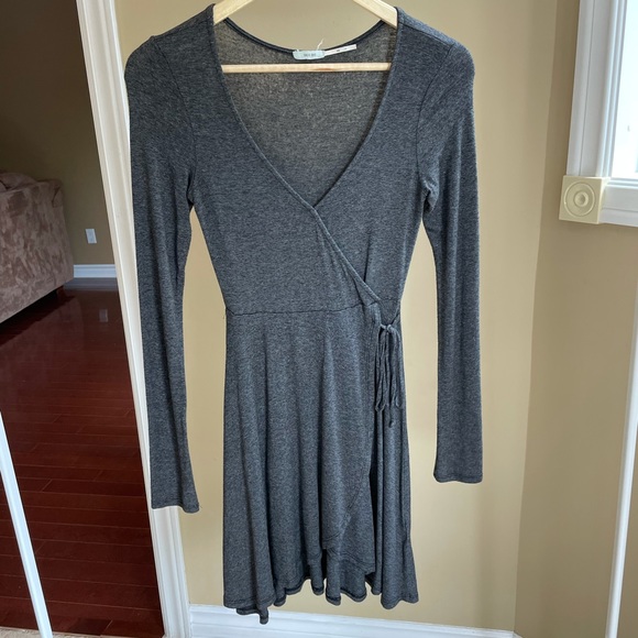 Urban outfitters wrap dress - Picture 3 of 4